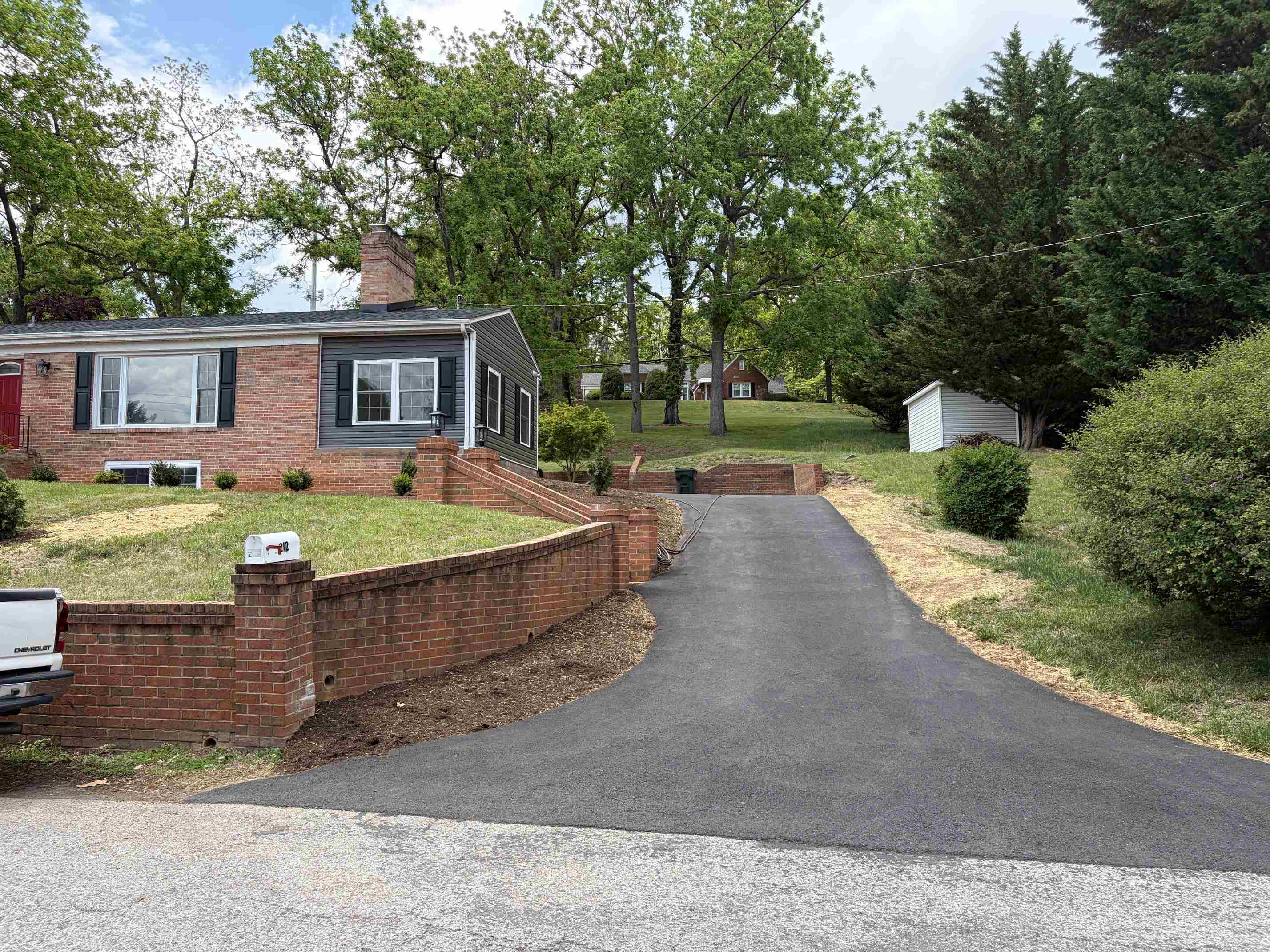 212 SKYLAND DR, STAUNTON, Virginia 24401, 3 Bedrooms Bedrooms, ,2 BathroomsBathrooms,Residential,212 SKYLAND DR,676969 MLS # 676969