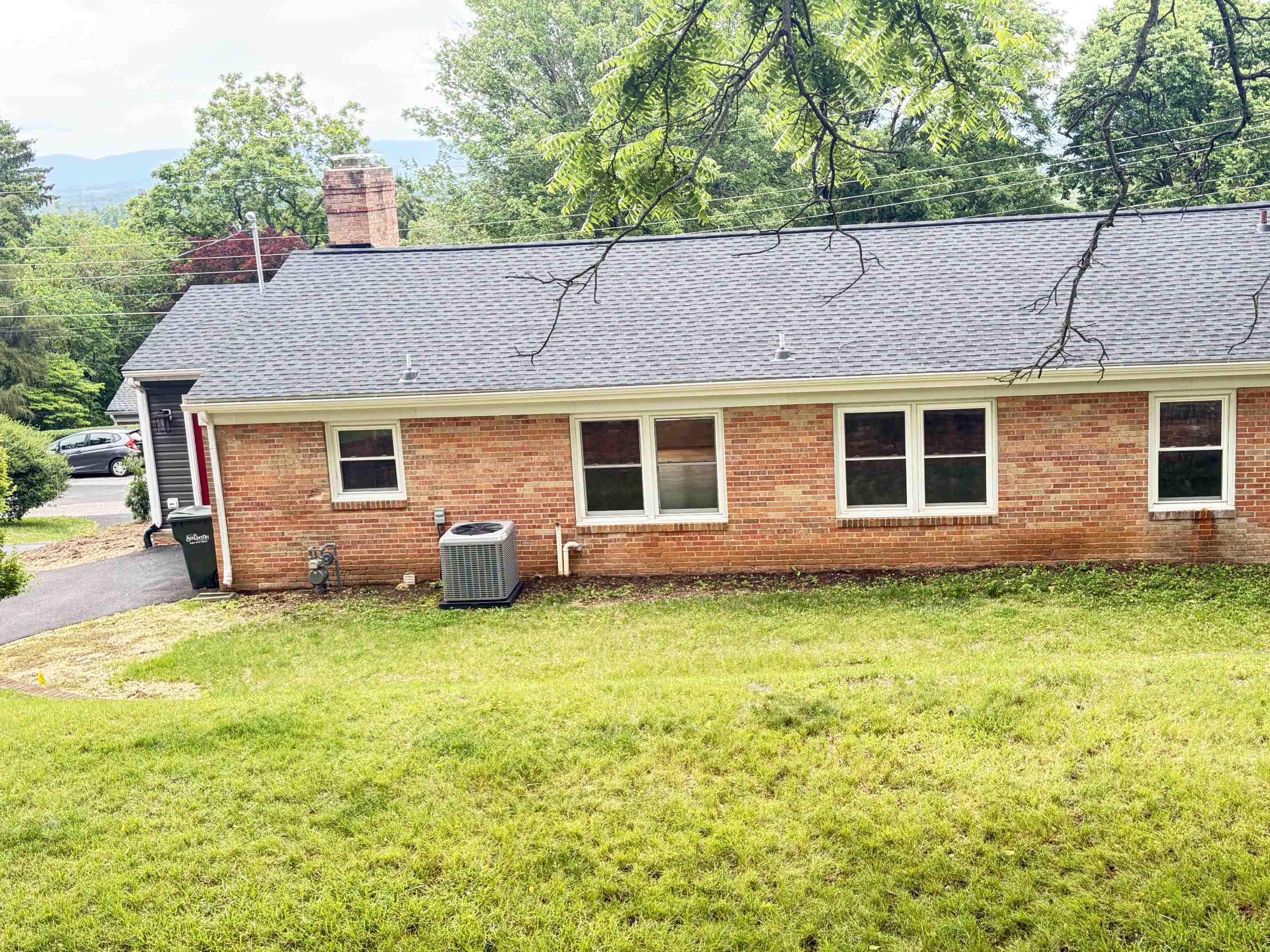 212 SKYLAND DR, STAUNTON, Virginia 24401, 3 Bedrooms Bedrooms, ,2 BathroomsBathrooms,Residential,212 SKYLAND DR,676969 MLS # 676969 212 SKYLAND DR, STAUNTON, Virginia 24401, 3 Bedrooms Bedrooms, ,2 BathroomsBathrooms,Residential,212 SKYLAND DR,676969 MLS # 676969