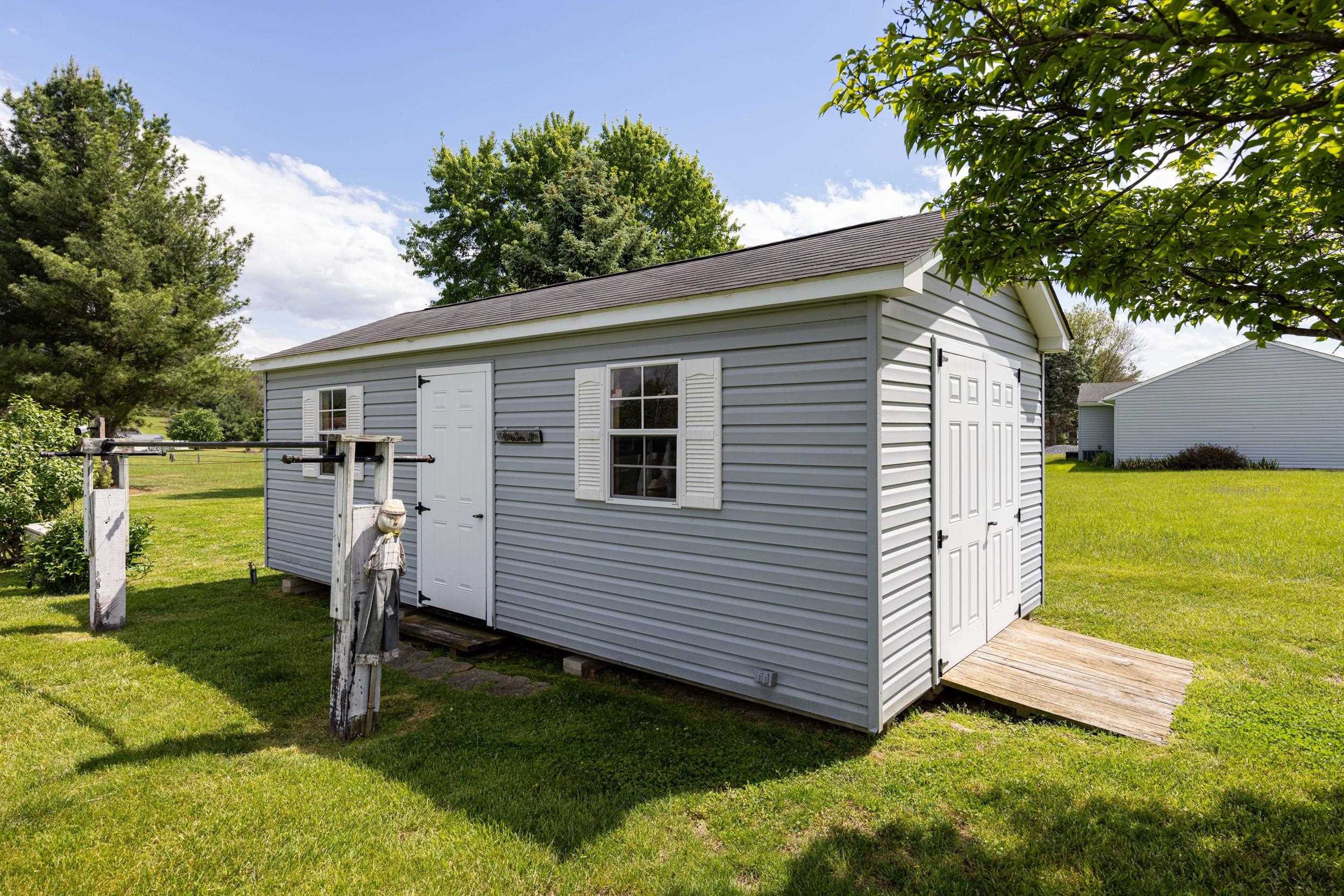497 CATFISH TRL, NEW MARKET, Virginia 22844, 3 Bedrooms Bedrooms, ,2 BathroomsBathrooms,Residential,497 CATFISH TRL,676975 MLS # 676975