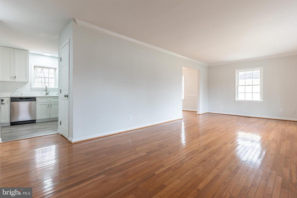 3836 LEE HILL SCHOOL DR, FREDERICKSBURG, Virginia 22408, 3 Bedrooms Bedrooms, ,1 BathroomBathrooms,Residential,3836 LEE HILL SCHOOL DR,VASP2039830 MLS # VASP2039830
