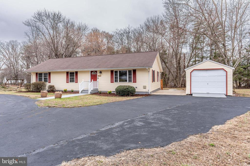 3836 LEE HILL SCHOOL DR, FREDERICKSBURG, Virginia 22408, 3 Bedrooms Bedrooms, ,1 BathroomBathrooms,Residential,3836 LEE HILL SCHOOL DR,VASP2039830 MLS # VASP2039830