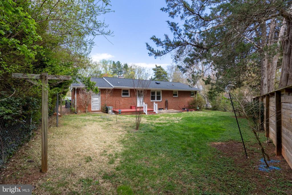 1730 CONCORD DR, CHARLOTTESVILLE, Virginia 22901, 3 Bedrooms Bedrooms, ,2 BathroomsBathrooms,Residential,1730 CONCORD DR,VACO2000222 MLS # VACO2000222