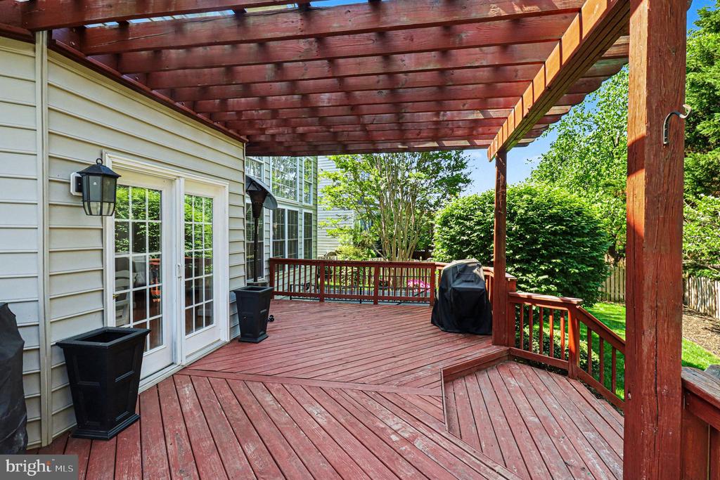 11612 RIVER MEADOWS WAY, FREDERICKSBURG, Virginia 22408, 4 Bedrooms Bedrooms, ,4 BathroomsBathrooms,Residential,11612 RIVER MEADOWS WAY,VASP2041210 MLS # VASP2041210