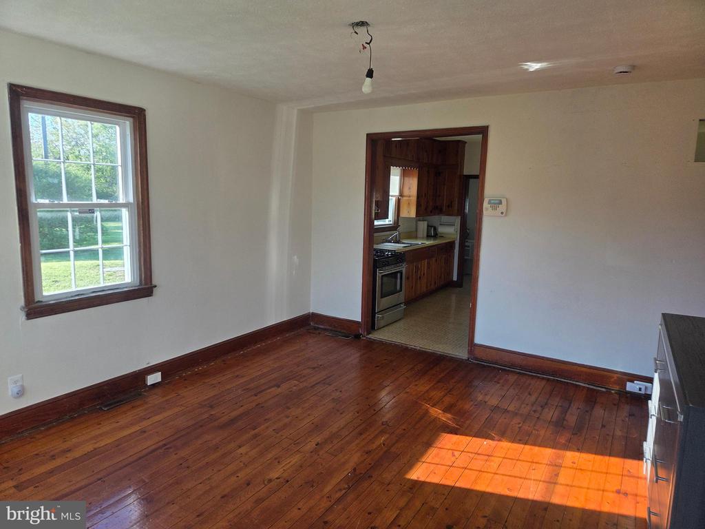 13841 KELLYS FORD RD, ELKWOOD, Virginia 22718, 3 Bedrooms Bedrooms, ,1 BathroomBathrooms,Residential,13841 KELLYS FORD RD,VACU2013614 MLS # VACU2013614 13841 KELLYS FORD RD, ELKWOOD, Virginia 22718, 3 Bedrooms Bedrooms, ,1 BathroomBathrooms,Residential,13841 KELLYS FORD RD,VACU2013614 MLS # VACU2013614