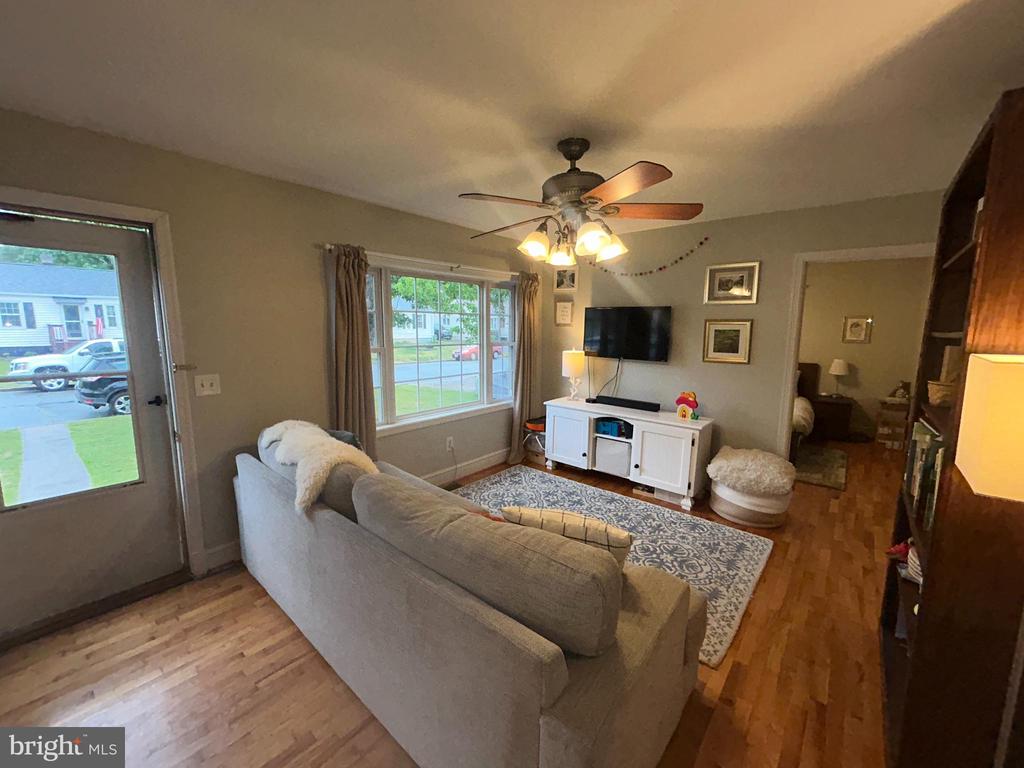358 WILLIAMS DR, ORANGE, Virginia 22960, 2 Bedrooms Bedrooms, ,1 BathroomBathrooms,Residential,358 WILLIAMS DR,VAOR2014132 MLS # VAOR2014132