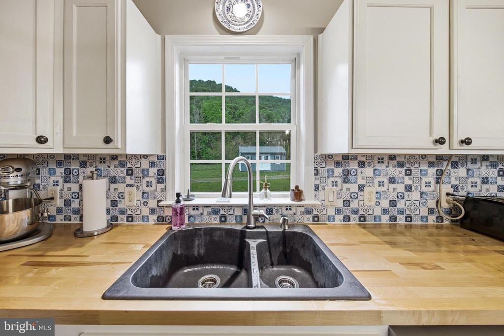2645 DRY RUN RD, LURAY, Virginia 22835, 5 Bedrooms Bedrooms, ,2 BathroomsBathrooms,Residential,2645 DRY RUN RD,VAPA2006294 MLS # VAPA2006294