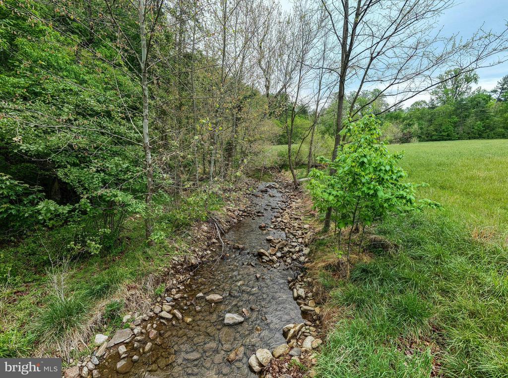 2645 DRY RUN RD, LURAY, Virginia 22835, 5 Bedrooms Bedrooms, ,2 BathroomsBathrooms,Residential,2645 DRY RUN RD,VAPA2006294 MLS # VAPA2006294