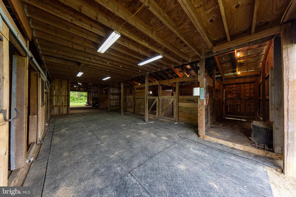 2645 DRY RUN RD, LURAY, Virginia 22835, 5 Bedrooms Bedrooms, ,2 BathroomsBathrooms,Residential,2645 DRY RUN RD,VAPA2006294 MLS # VAPA2006294