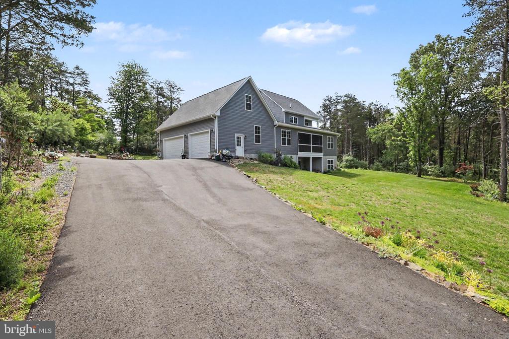 6009 OLD BUST HEAD RD, BROAD RUN, Virginia 20137, 3 Bedrooms Bedrooms, ,3 BathroomsBathrooms,Residential,6009 OLD BUST HEAD RD,VAFQ2022004 MLS # VAFQ2022004 6009 OLD BUST HEAD RD, BROAD RUN, Virginia 20137, 3 Bedrooms Bedrooms, ,3 BathroomsBathrooms,Residential,6009 OLD BUST HEAD RD,VAFQ2022004 MLS # VAFQ2022004