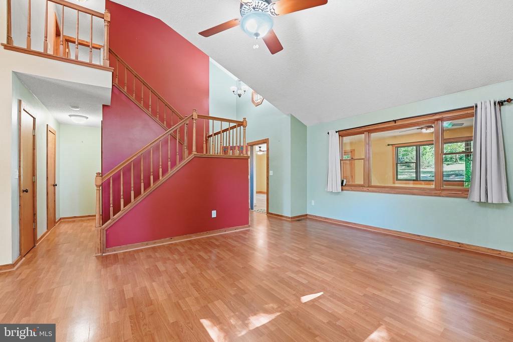 12638 WALNUT LN, CULPEPER, Virginia 22701, 4 Bedrooms Bedrooms, ,3 BathroomsBathrooms,Residential,12638 WALNUT LN,VACU2013622 MLS # VACU2013622