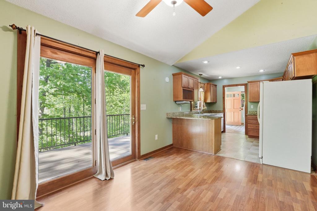 12638 WALNUT LN, CULPEPER, Virginia 22701, 4 Bedrooms Bedrooms, ,3 BathroomsBathrooms,Residential,12638 WALNUT LN,VACU2013622 MLS # VACU2013622