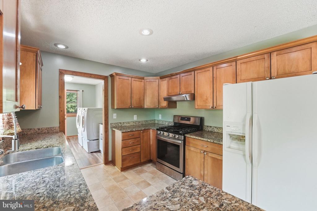 12638 WALNUT LN, CULPEPER, Virginia 22701, 4 Bedrooms Bedrooms, ,3 BathroomsBathrooms,Residential,12638 WALNUT LN,VACU2013622 MLS # VACU2013622