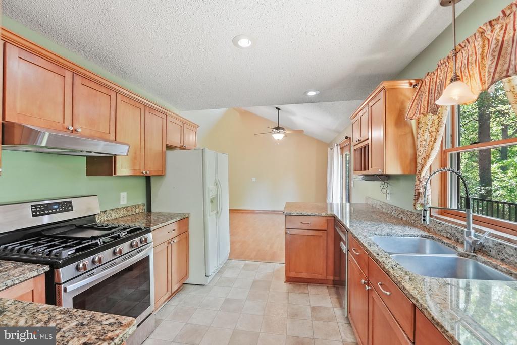 12638 WALNUT LN, CULPEPER, Virginia 22701, 4 Bedrooms Bedrooms, ,3 BathroomsBathrooms,Residential,12638 WALNUT LN,VACU2013622 MLS # VACU2013622
