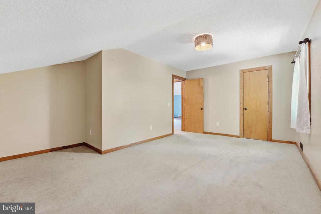 12638 WALNUT LN, CULPEPER, Virginia 22701, 4 Bedrooms Bedrooms, ,3 BathroomsBathrooms,Residential,12638 WALNUT LN,VACU2013622 MLS # VACU2013622