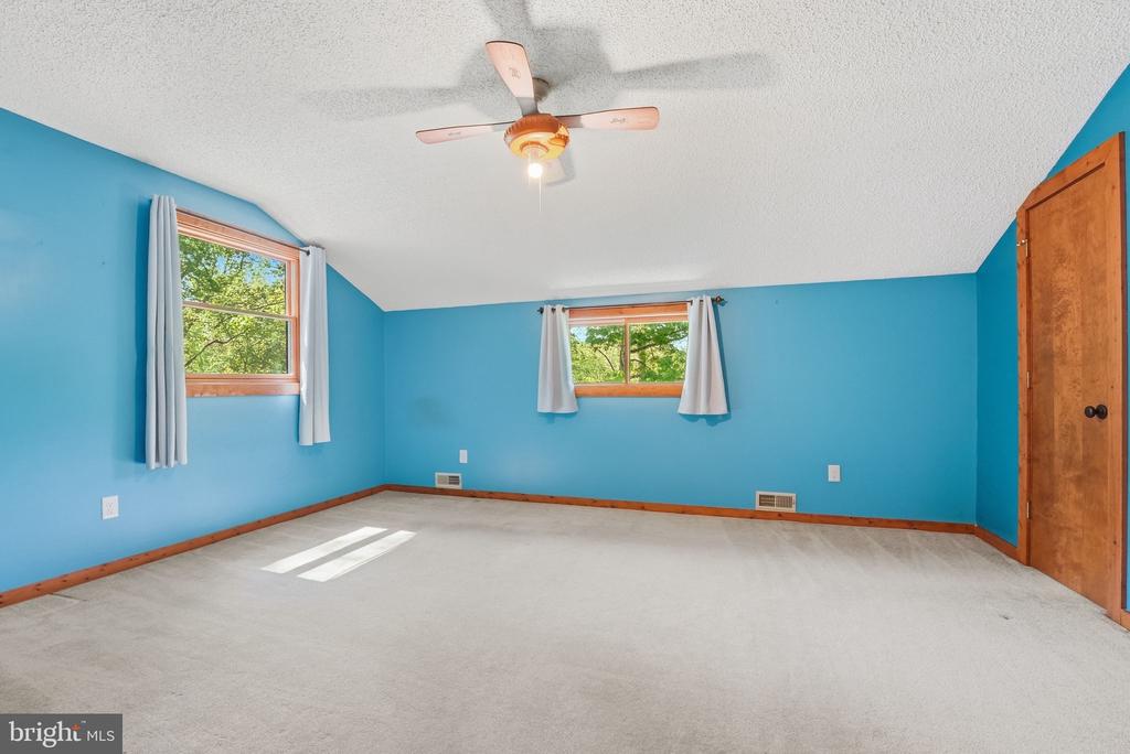 12638 WALNUT LN, CULPEPER, Virginia 22701, 4 Bedrooms Bedrooms, ,3 BathroomsBathrooms,Residential,12638 WALNUT LN,VACU2013622 MLS # VACU2013622