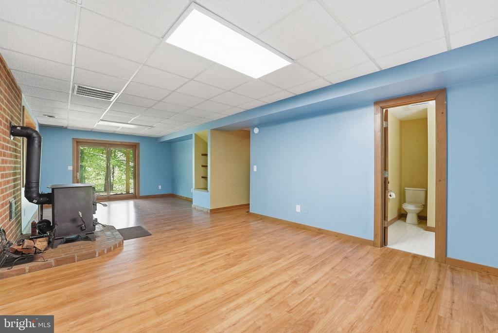 12638 WALNUT LN, CULPEPER, Virginia 22701, 4 Bedrooms Bedrooms, ,3 BathroomsBathrooms,Residential,12638 WALNUT LN,VACU2013622 MLS # VACU2013622