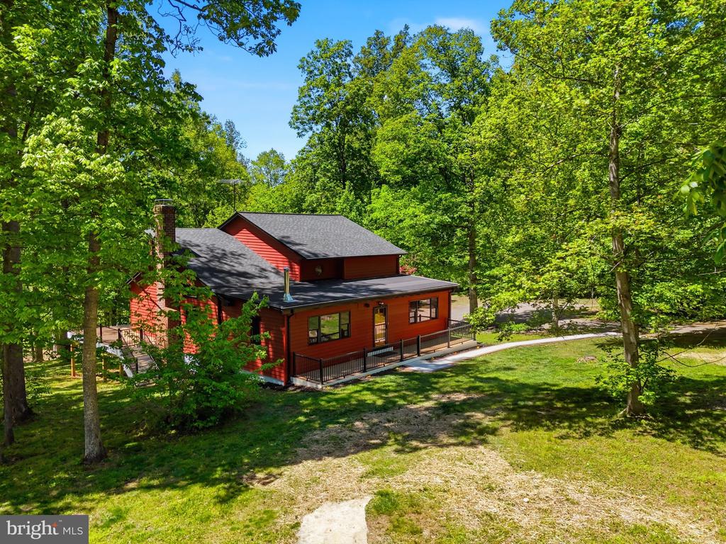 12638 WALNUT LN, CULPEPER, Virginia 22701, 4 Bedrooms Bedrooms, ,3 BathroomsBathrooms,Residential,12638 WALNUT LN,VACU2013622 MLS # VACU2013622