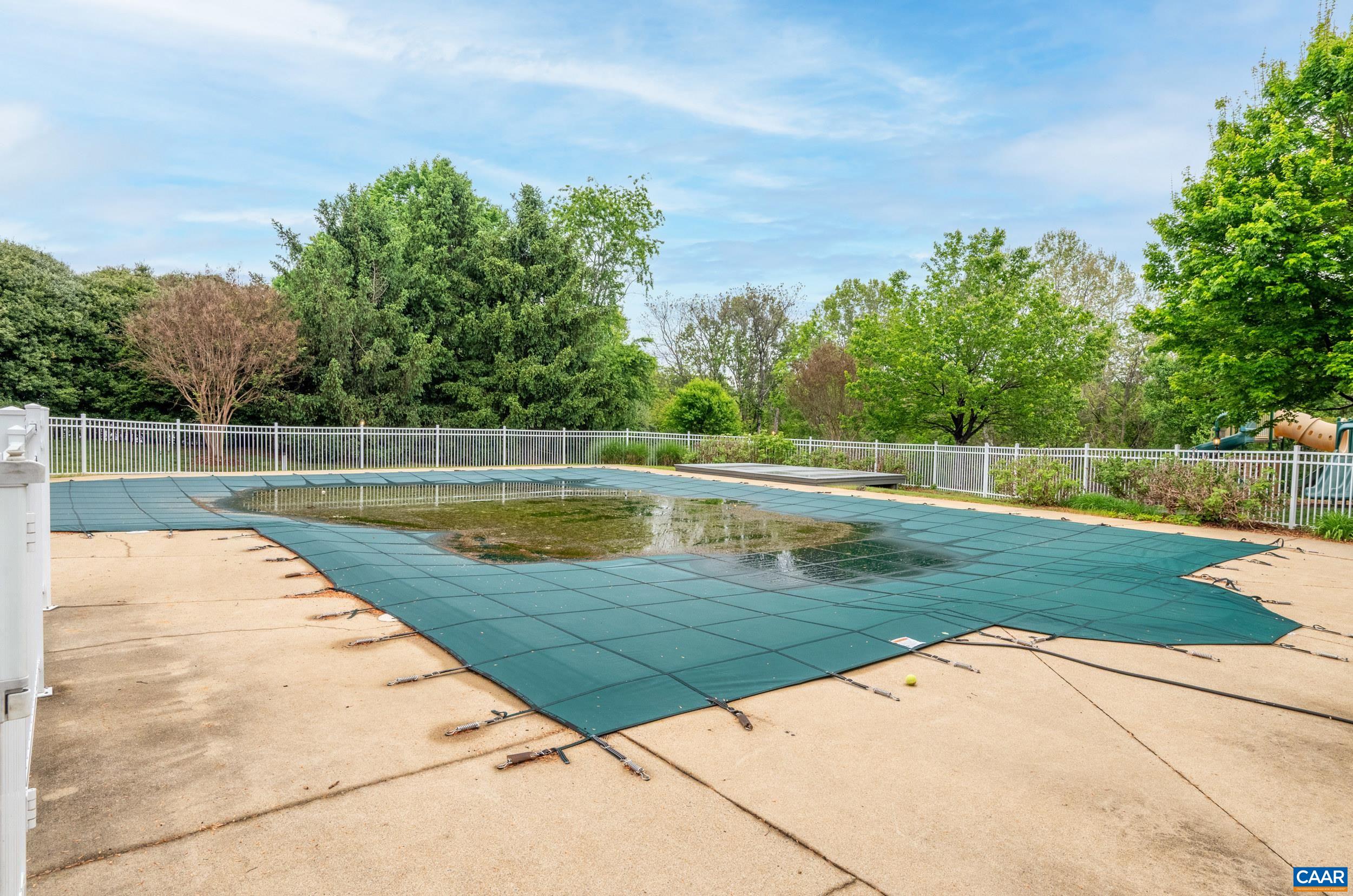 989 CLEARFIELDS LN, CROZET, Virginia 22932, 4 Bedrooms Bedrooms, ,2 BathroomsBathrooms,Residential,989 CLEARFIELDS LN,676977 MLS # 676977