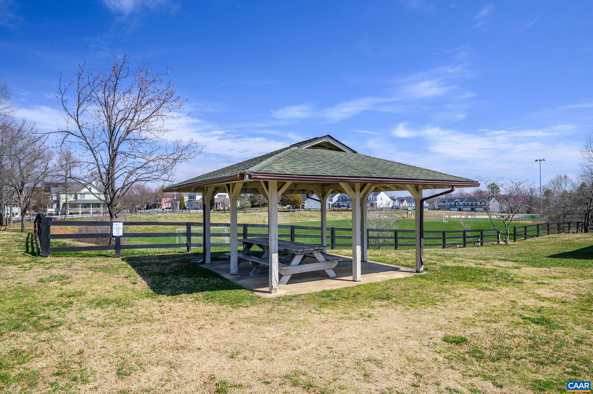 989 CLEARFIELDS LN, CROZET, Virginia 22932, 4 Bedrooms Bedrooms, ,2 BathroomsBathrooms,Residential,989 CLEARFIELDS LN,676977 MLS # 676977
