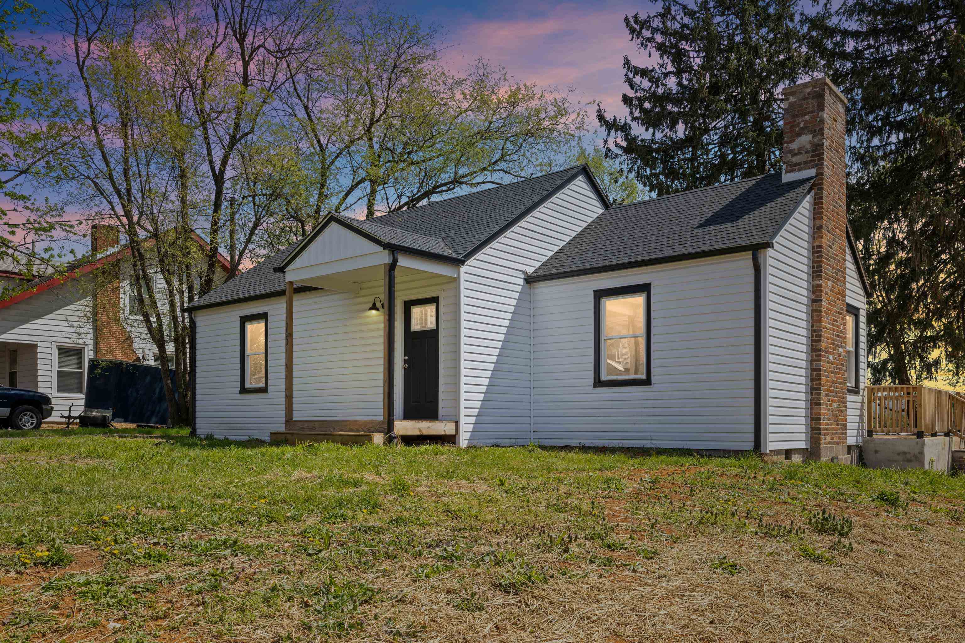 15 WEST HIGH ST, STUARTS DRAFT, Virginia 24477, 3 Bedrooms Bedrooms, ,2 BathroomsBathrooms,Residential,15 WEST HIGH ST,676980 MLS # 676980