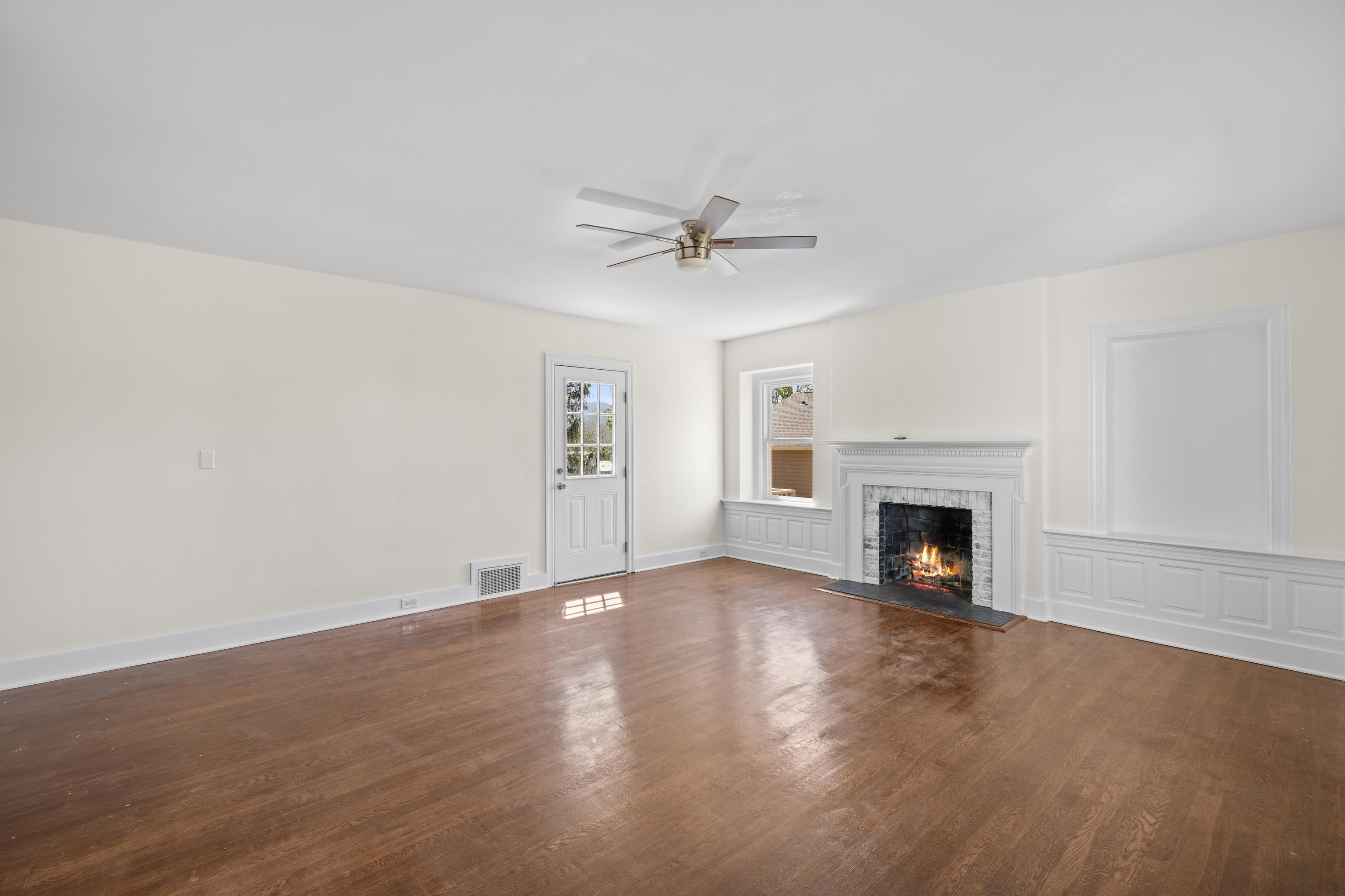 15 WEST HIGH ST, STUARTS DRAFT, Virginia 24477, 3 Bedrooms Bedrooms, ,2 BathroomsBathrooms,Residential,15 WEST HIGH ST,676980 MLS # 676980