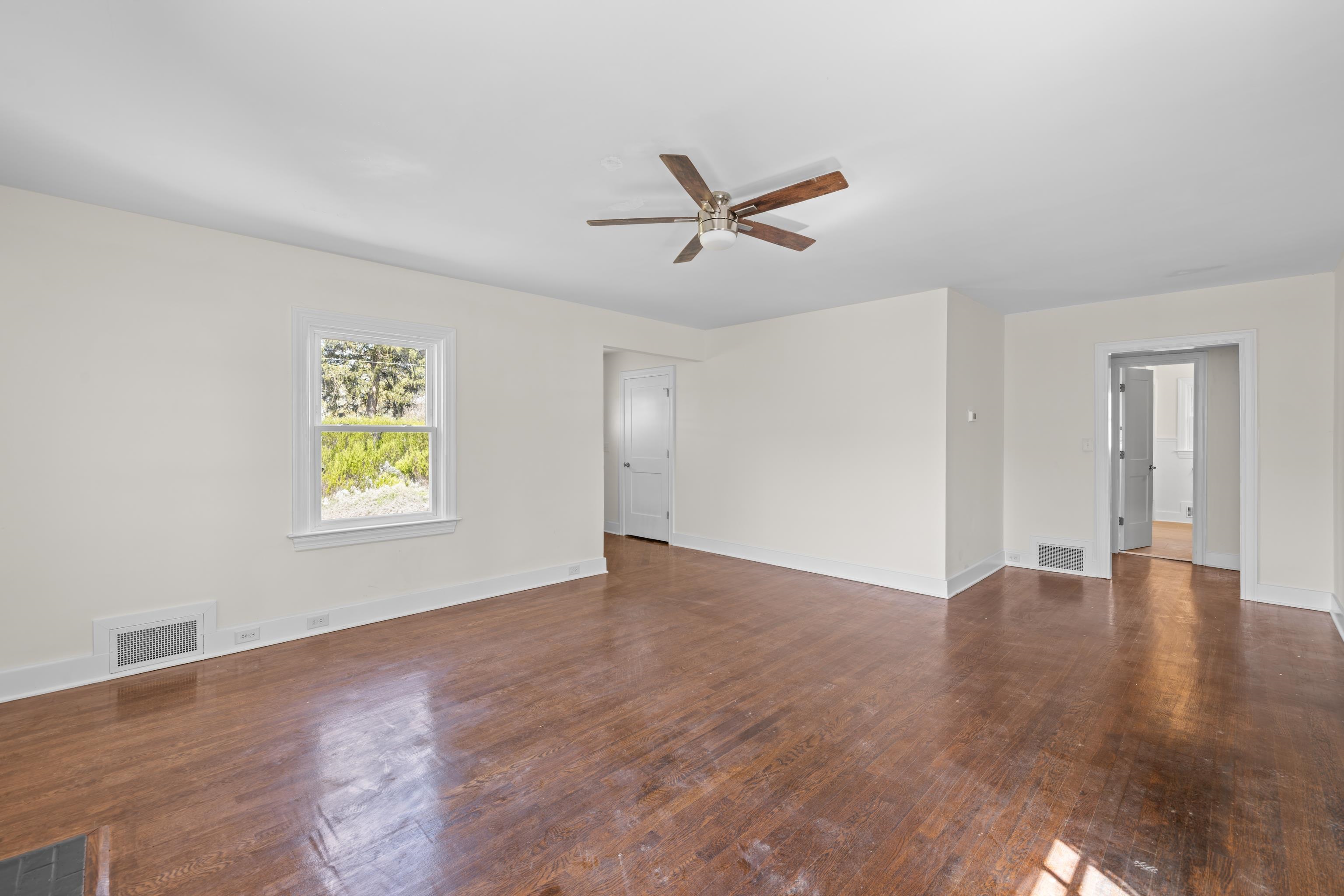 15 WEST HIGH ST, STUARTS DRAFT, Virginia 24477, 3 Bedrooms Bedrooms, ,2 BathroomsBathrooms,Residential,15 WEST HIGH ST,676980 MLS # 676980
