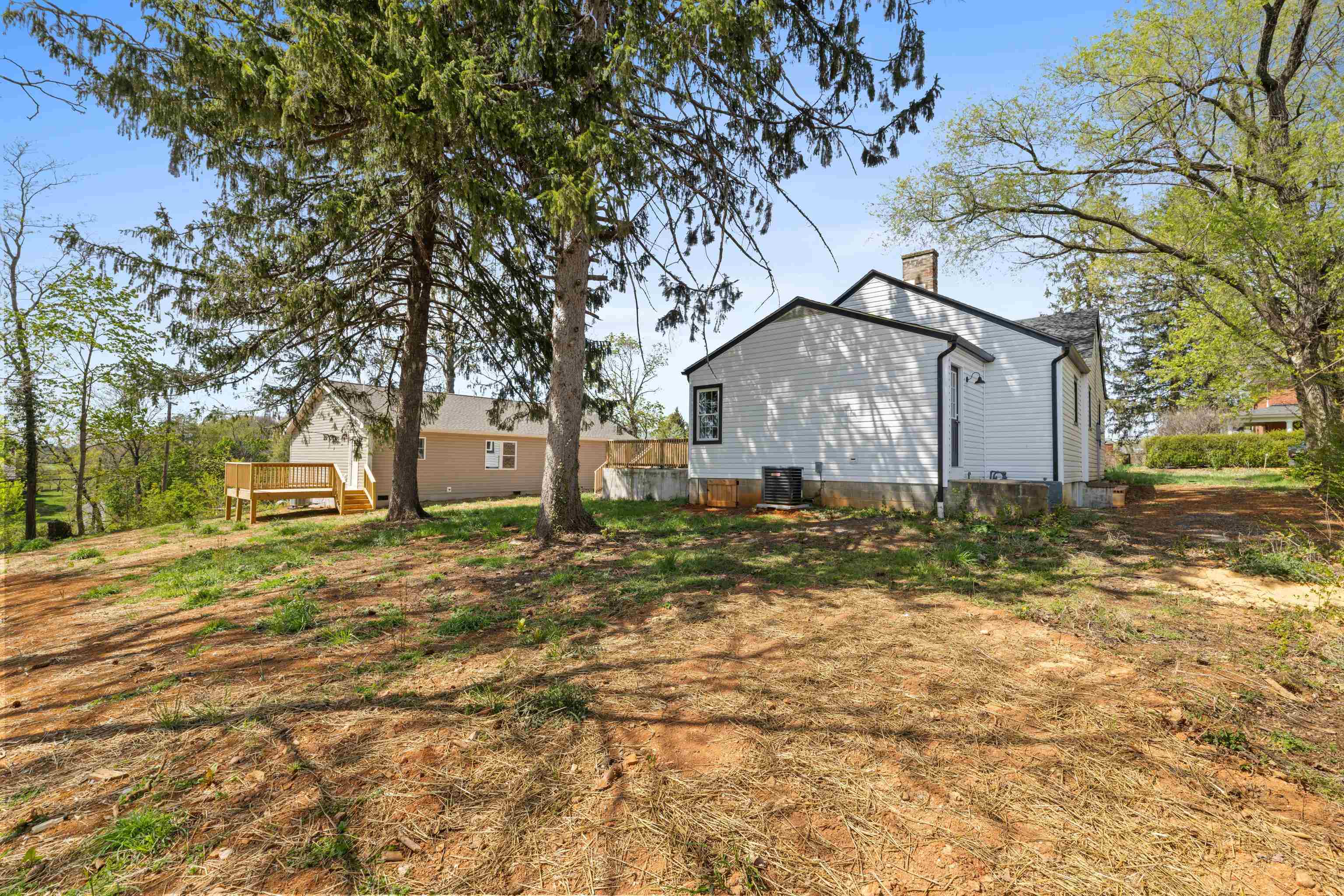 15 WEST HIGH ST, STUARTS DRAFT, Virginia 24477, 3 Bedrooms Bedrooms, ,2 BathroomsBathrooms,Residential,15 WEST HIGH ST,676980 MLS # 676980
