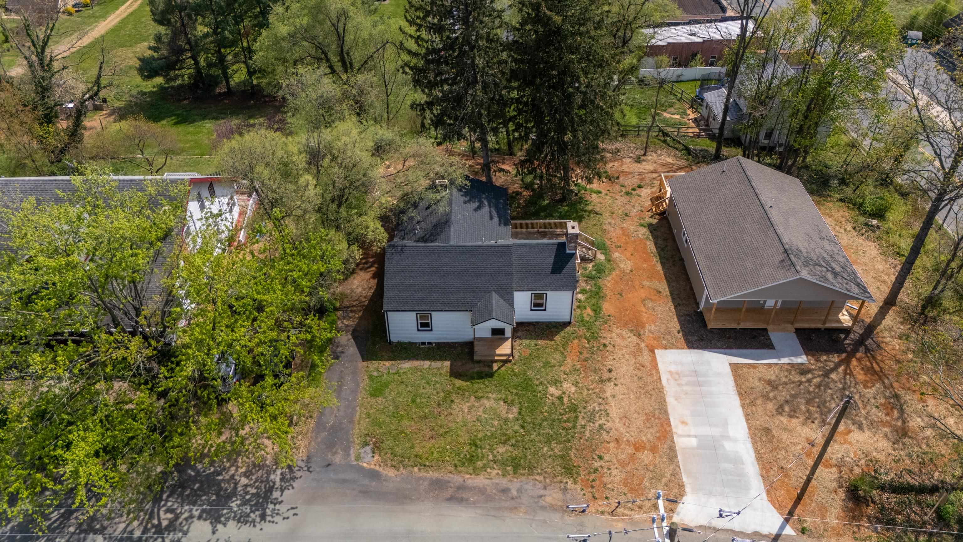 15 WEST HIGH ST, STUARTS DRAFT, Virginia 24477, 3 Bedrooms Bedrooms, ,2 BathroomsBathrooms,Residential,15 WEST HIGH ST,676980 MLS # 676980