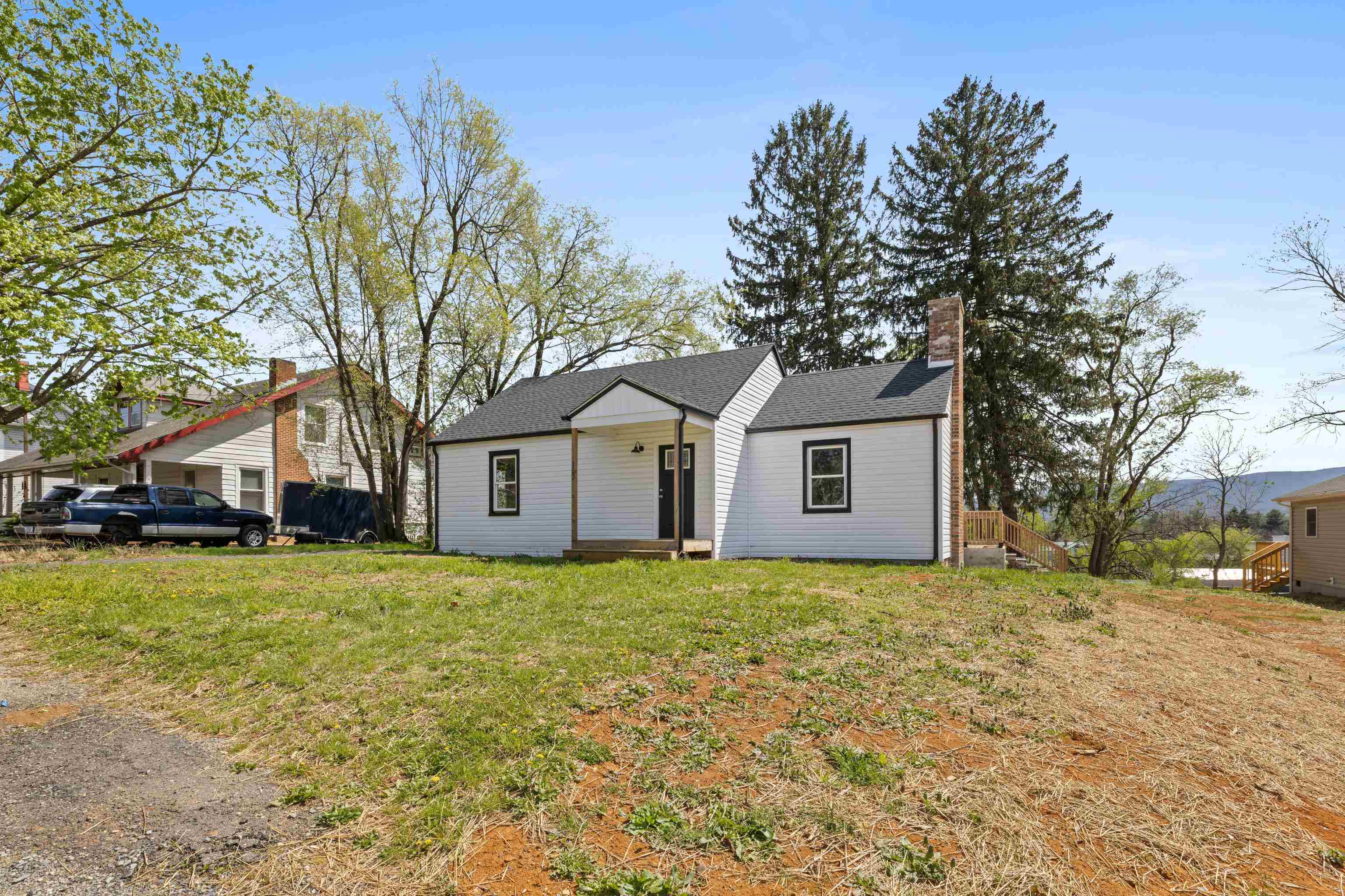 15 WEST HIGH ST, STUARTS DRAFT, Virginia 24477, 3 Bedrooms Bedrooms, ,2 BathroomsBathrooms,Residential,15 WEST HIGH ST,676980 MLS # 676980