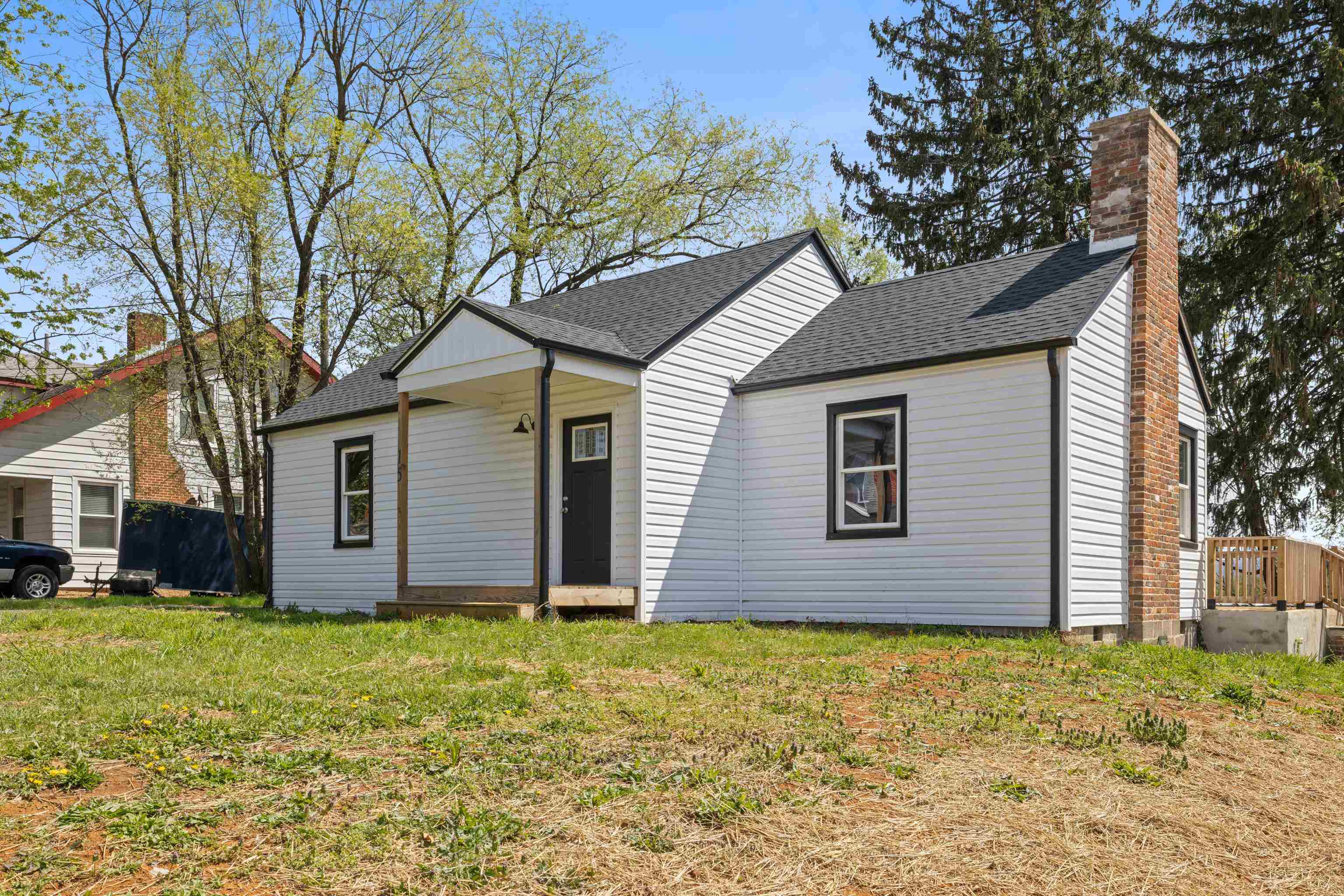 15 WEST HIGH ST, STUARTS DRAFT, Virginia 24477, 3 Bedrooms Bedrooms, ,2 BathroomsBathrooms,Residential,15 WEST HIGH ST,676980 MLS # 676980