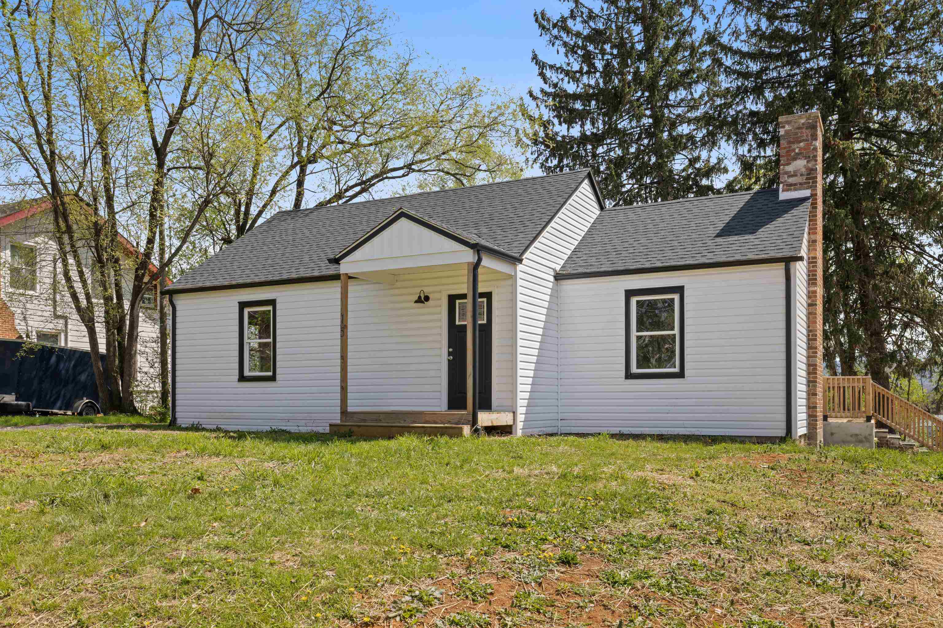 15 WEST HIGH ST, STUARTS DRAFT, Virginia 24477, 3 Bedrooms Bedrooms, ,2 BathroomsBathrooms,Residential,15 WEST HIGH ST,676980 MLS # 676980
