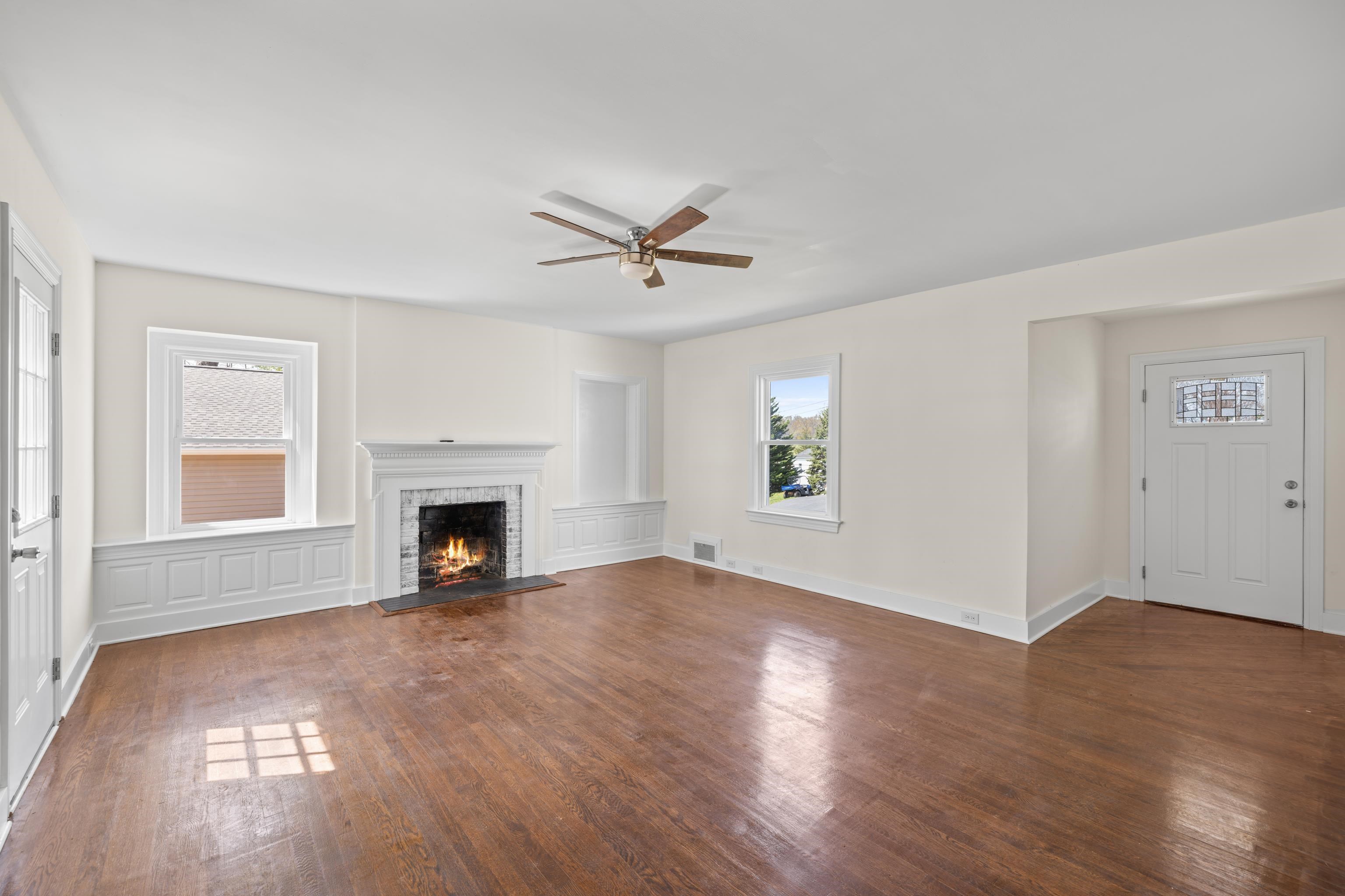 15 WEST HIGH ST, STUARTS DRAFT, Virginia 24477, 3 Bedrooms Bedrooms, ,2 BathroomsBathrooms,Residential,15 WEST HIGH ST,676980 MLS # 676980