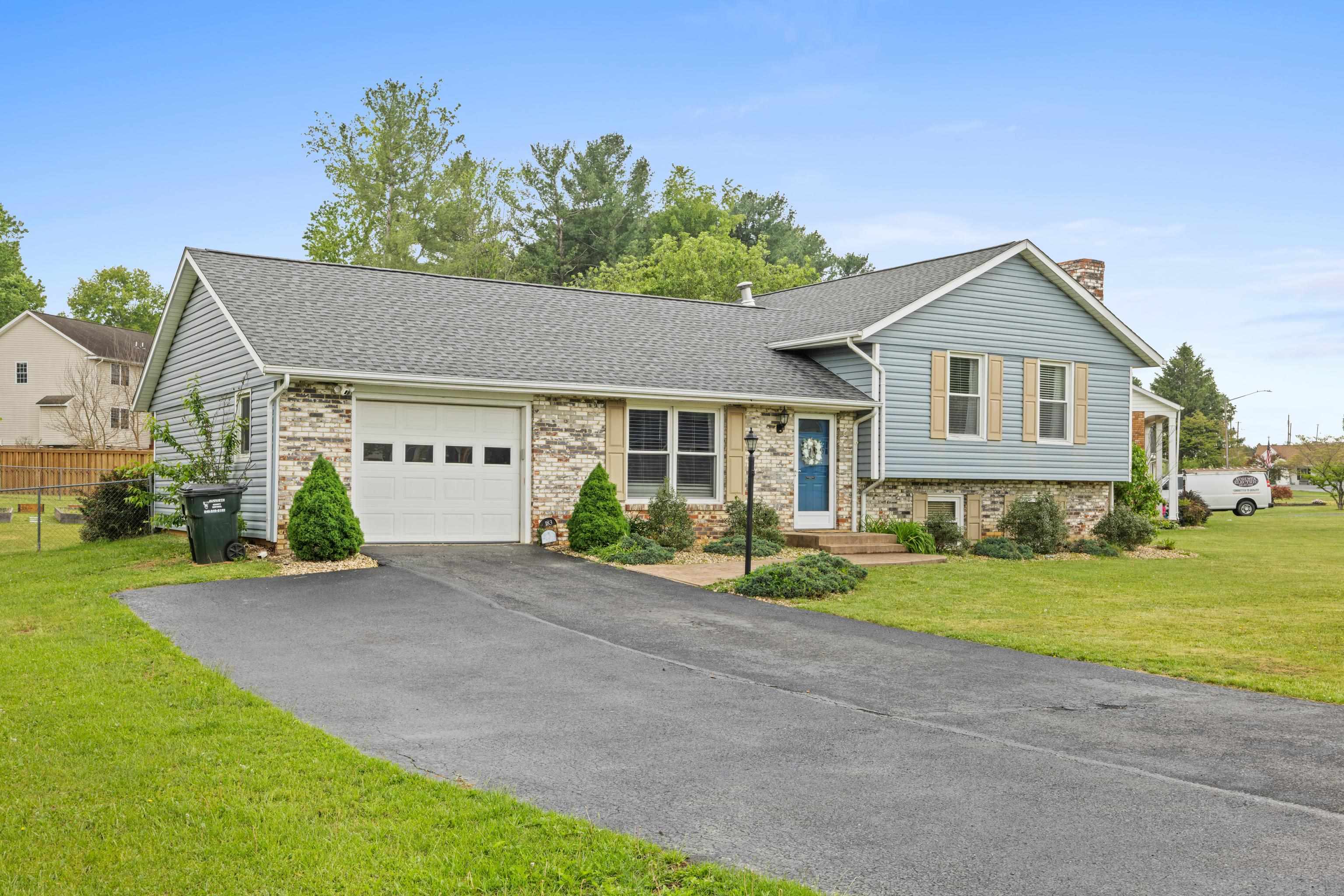 183 CAMBRIDGE DR, STUARTS DRAFT, Virginia 24477, 3 Bedrooms Bedrooms, ,2 BathroomsBathrooms,Residential,183 CAMBRIDGE DR,676982 MLS # 676982