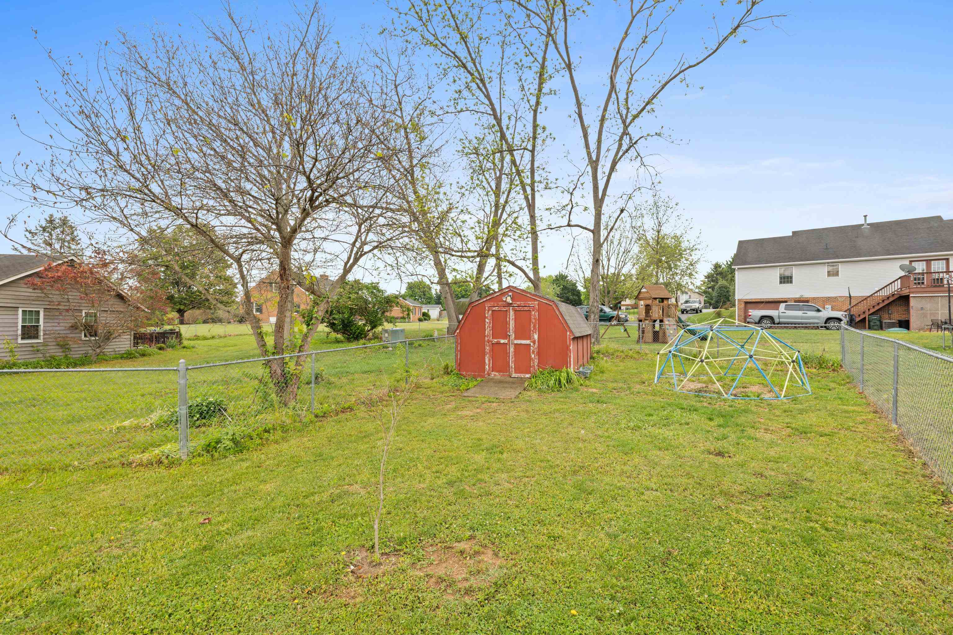 183 CAMBRIDGE DR, STUARTS DRAFT, Virginia 24477, 3 Bedrooms Bedrooms, ,2 BathroomsBathrooms,Residential,183 CAMBRIDGE DR,676982 MLS # 676982