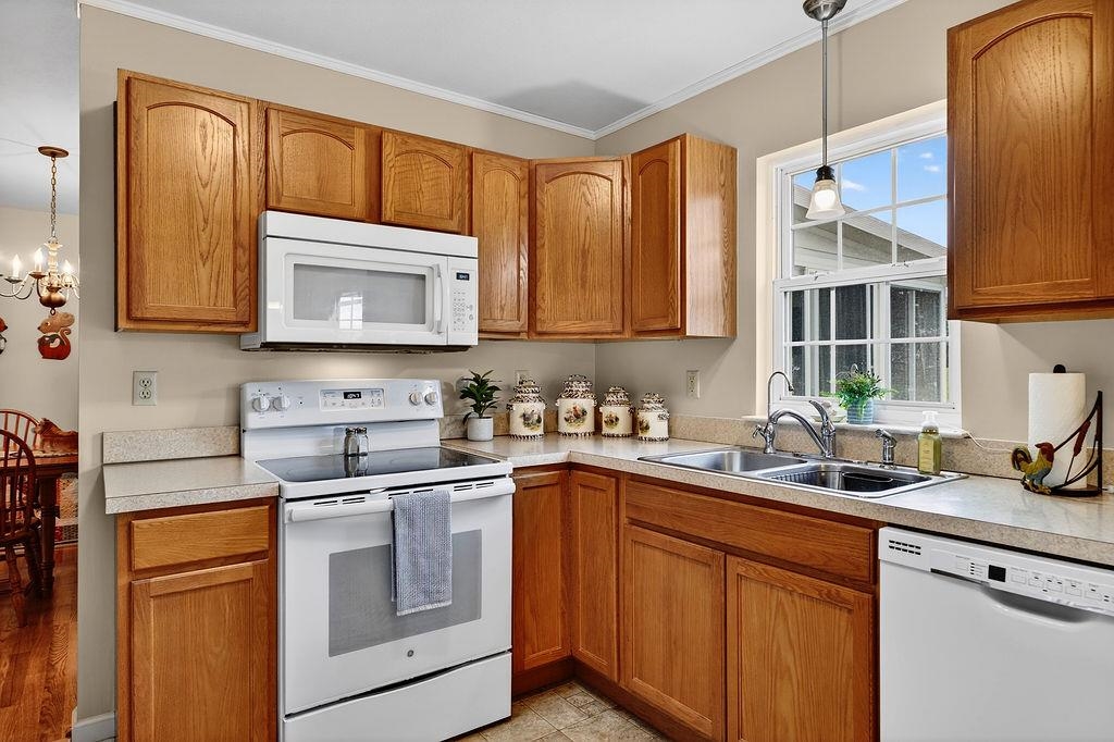 112 GUERNSEY LN, STAUNTON, Virginia 24401, 3 Bedrooms Bedrooms, ,2 BathroomsBathrooms,Residential,112 GUERNSEY LN,676983 MLS # 676983