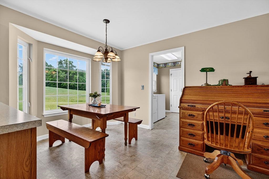 112 GUERNSEY LN, STAUNTON, Virginia 24401, 3 Bedrooms Bedrooms, ,2 BathroomsBathrooms,Residential,112 GUERNSEY LN,676983 MLS # 676983
