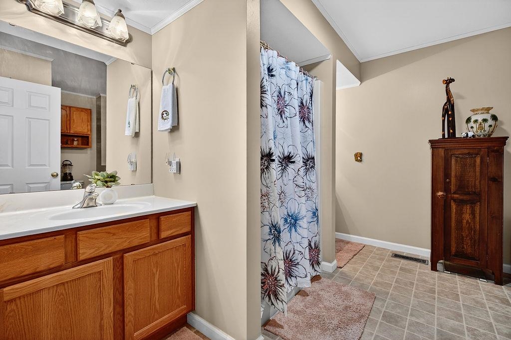 112 GUERNSEY LN, STAUNTON, Virginia 24401, 3 Bedrooms Bedrooms, ,2 BathroomsBathrooms,Residential,112 GUERNSEY LN,676983 MLS # 676983