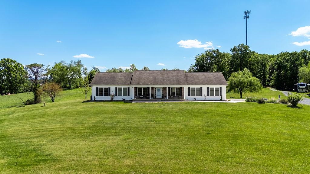 112 GUERNSEY LN, STAUNTON, Virginia 24401, 3 Bedrooms Bedrooms, ,2 BathroomsBathrooms,Residential,112 GUERNSEY LN,676983 MLS # 676983 112 GUERNSEY LN, STAUNTON, Virginia 24401, 3 Bedrooms Bedrooms, ,2 BathroomsBathrooms,Residential,112 GUERNSEY LN,676983 MLS # 676983
