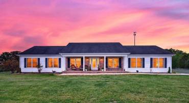 112 GUERNSEY LN, STAUNTON, Virginia 24401, 3 Bedrooms Bedrooms, ,2 BathroomsBathrooms,Residential,112 GUERNSEY LN,676983 MLS # 676983
