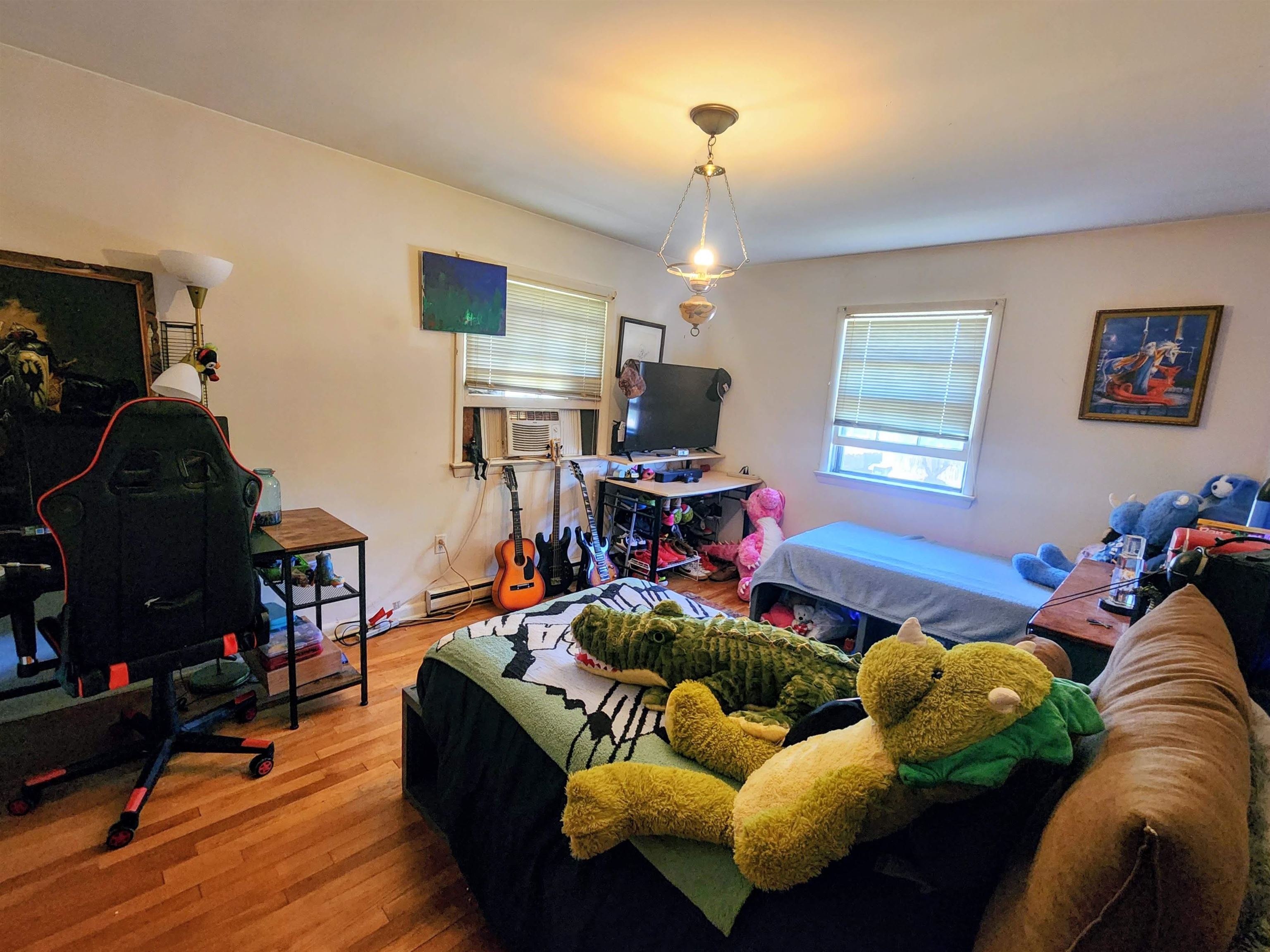 312 AUSTIN AVE, STAUNTON, Virginia 24401, 4 Bedrooms Bedrooms, ,2 BathroomsBathrooms,Residential,312 AUSTIN AVE,676984 MLS # 676984