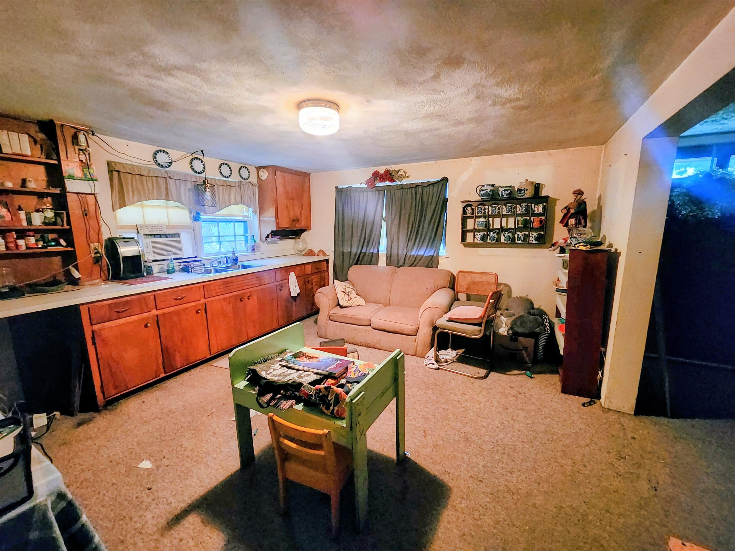 312 AUSTIN AVE, STAUNTON, Virginia 24401, 4 Bedrooms Bedrooms, ,2 BathroomsBathrooms,Residential,312 AUSTIN AVE,676984 MLS # 676984