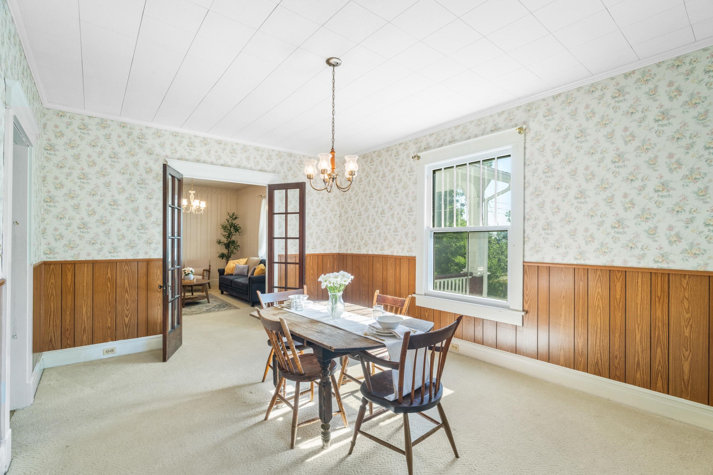 320 INSTITUTE ST, STAUNTON, Virginia 24401, 4 Bedrooms Bedrooms, ,1 BathroomBathrooms,Residential,320 INSTITUTE ST,676988 MLS # 676988