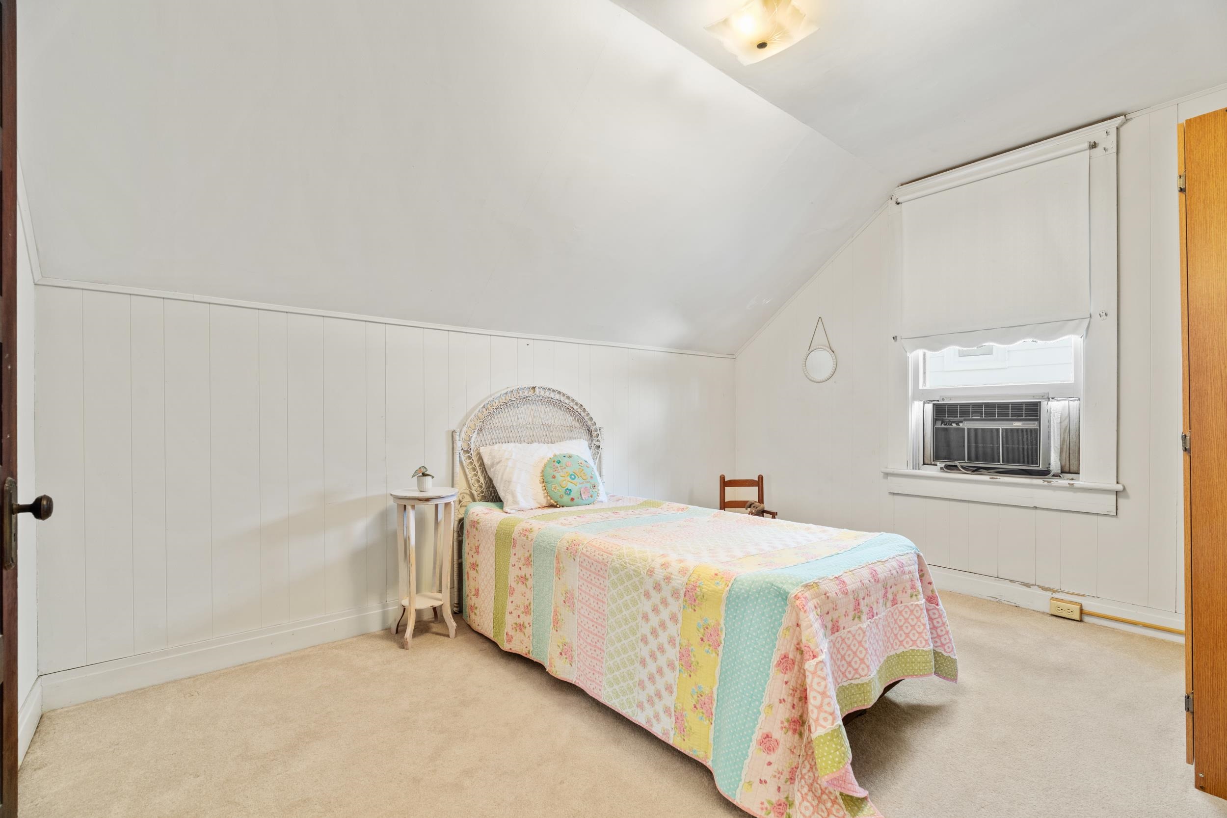 320 INSTITUTE ST, STAUNTON, Virginia 24401, 4 Bedrooms Bedrooms, ,1 BathroomBathrooms,Residential,320 INSTITUTE ST,676988 MLS # 676988