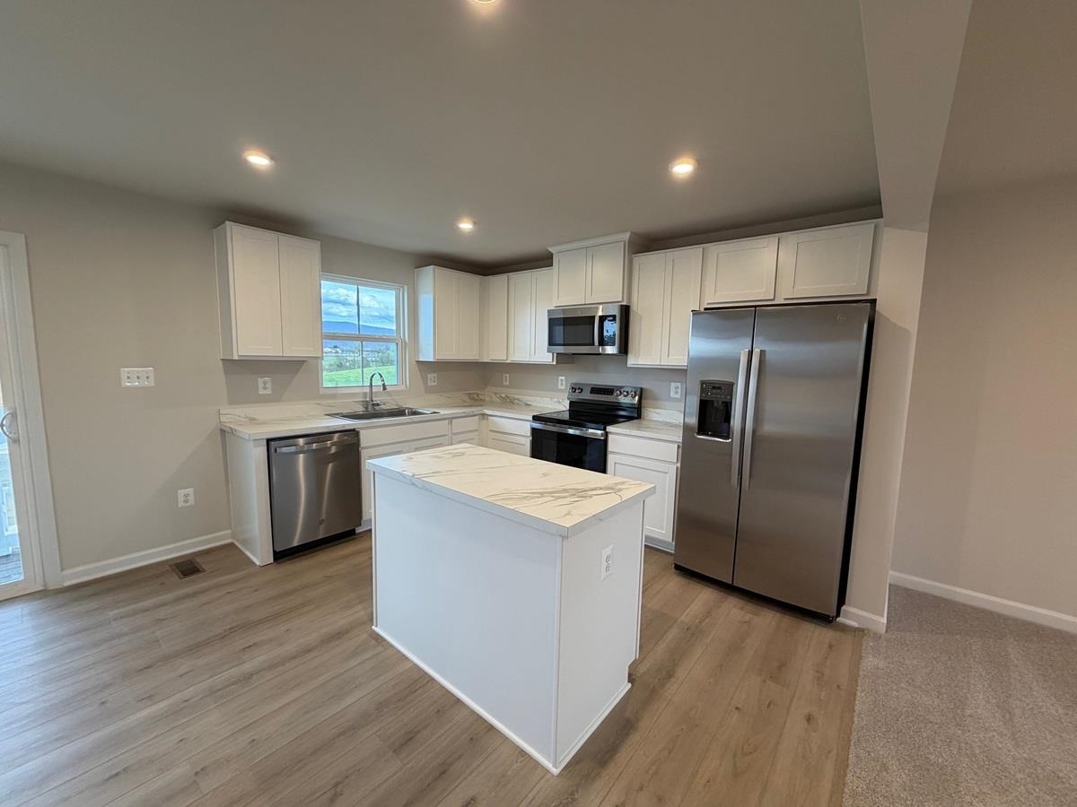 741 HISEY AVE, WOODSTOCK, Virginia 22664, 3 Bedrooms Bedrooms, ,2 BathroomsBathrooms,Residential,741 HISEY AVE,676992 MLS # 676992