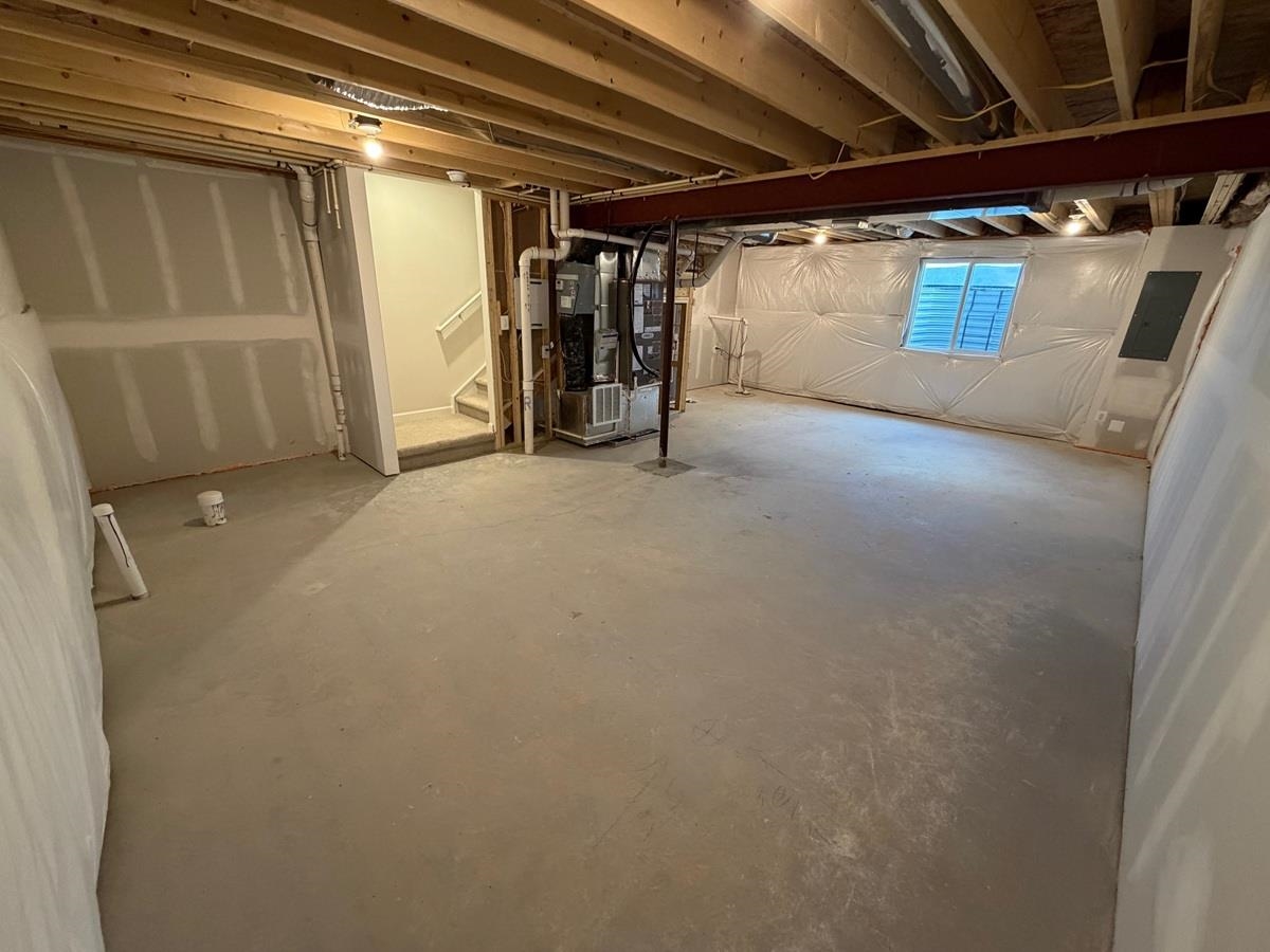 741 HISEY AVE, WOODSTOCK, Virginia 22664, 3 Bedrooms Bedrooms, ,2 BathroomsBathrooms,Residential,741 HISEY AVE,676992 MLS # 676992