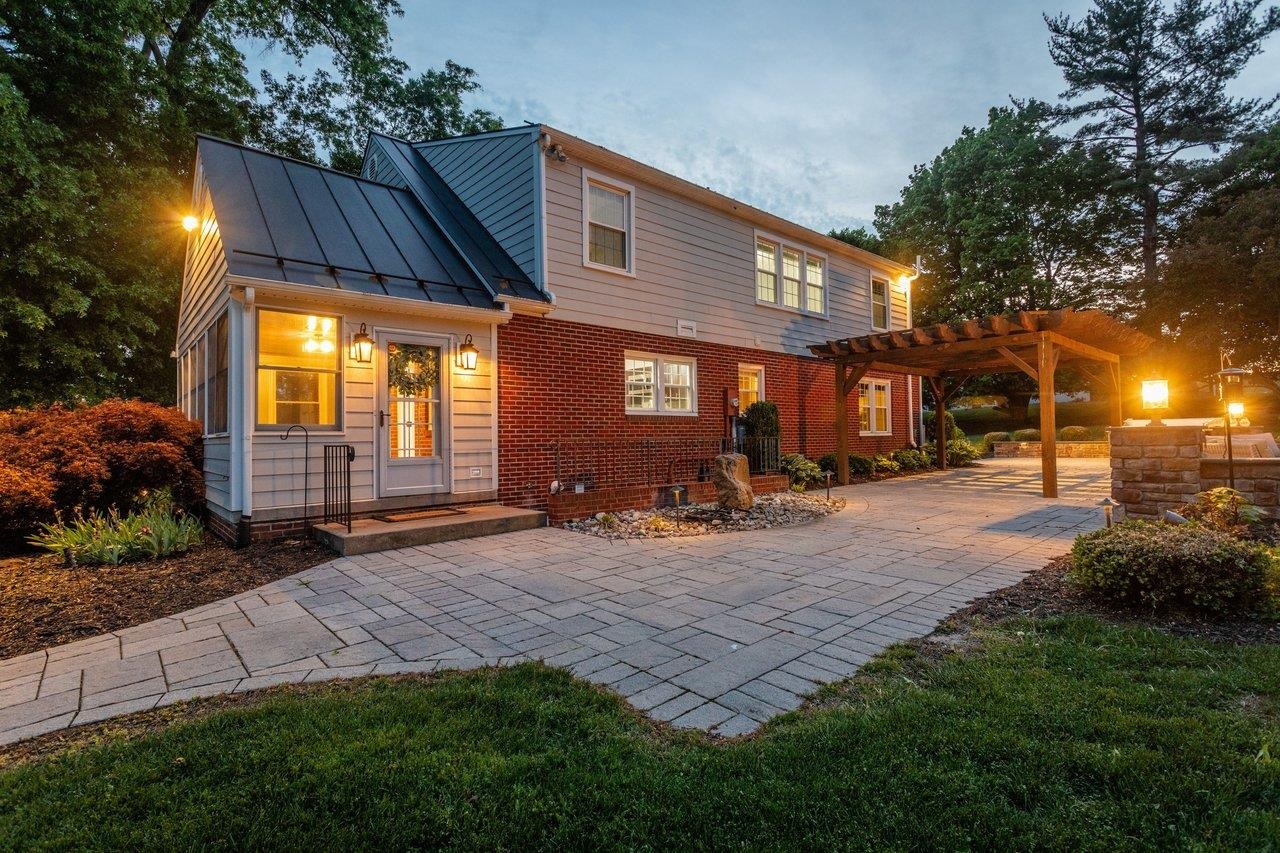 TBD SPOTSWOOD TRL, PENN LAIRD, Virginia 22846, 5 Bedrooms Bedrooms, ,3 BathroomsBathrooms,Residential,TBD SPOTSWOOD TRL,677005 MLS # 677005