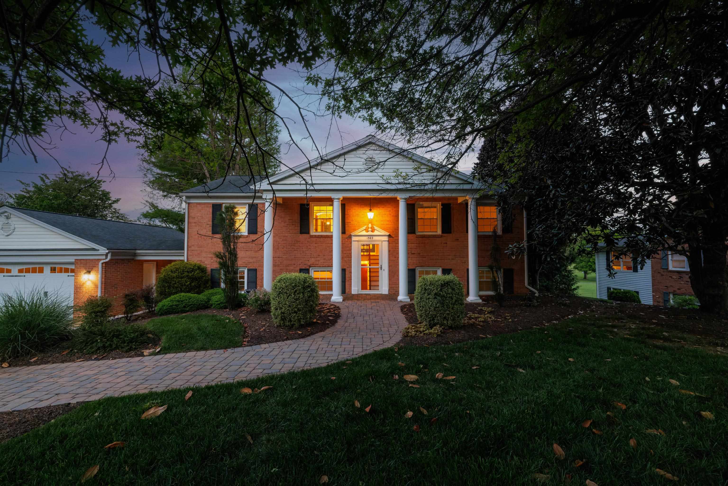 1569 MASSANETTA SPRINGS RD, ROCKINGHAM, Virginia 22801, 4 Bedrooms Bedrooms, ,3 BathroomsBathrooms,Residential,1569 MASSANETTA SPRINGS RD,677009 MLS # 677009