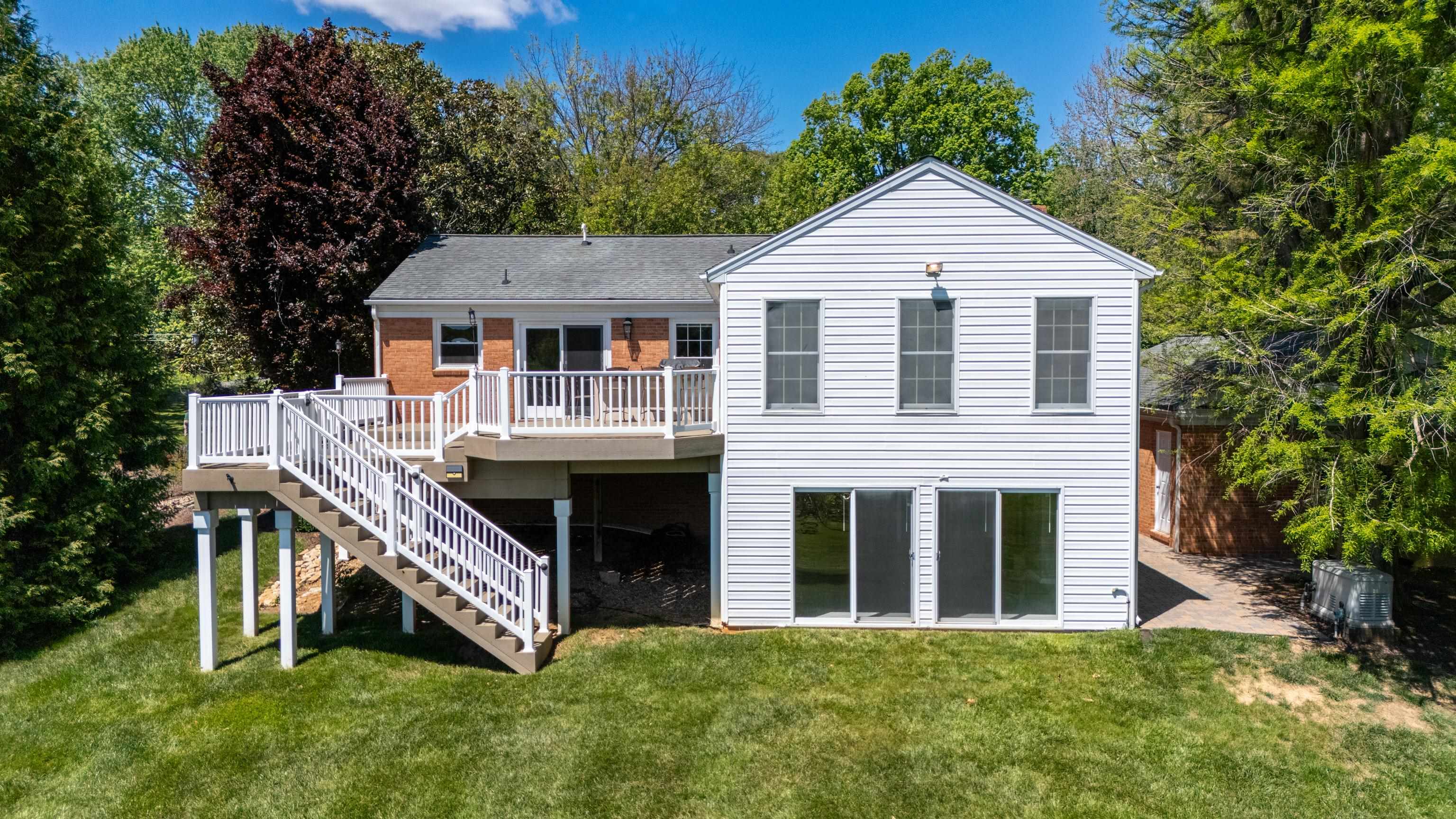 1569 MASSANETTA SPRINGS RD, ROCKINGHAM, Virginia 22801, 4 Bedrooms Bedrooms, ,3 BathroomsBathrooms,Residential,1569 MASSANETTA SPRINGS RD,677009 MLS # 677009
