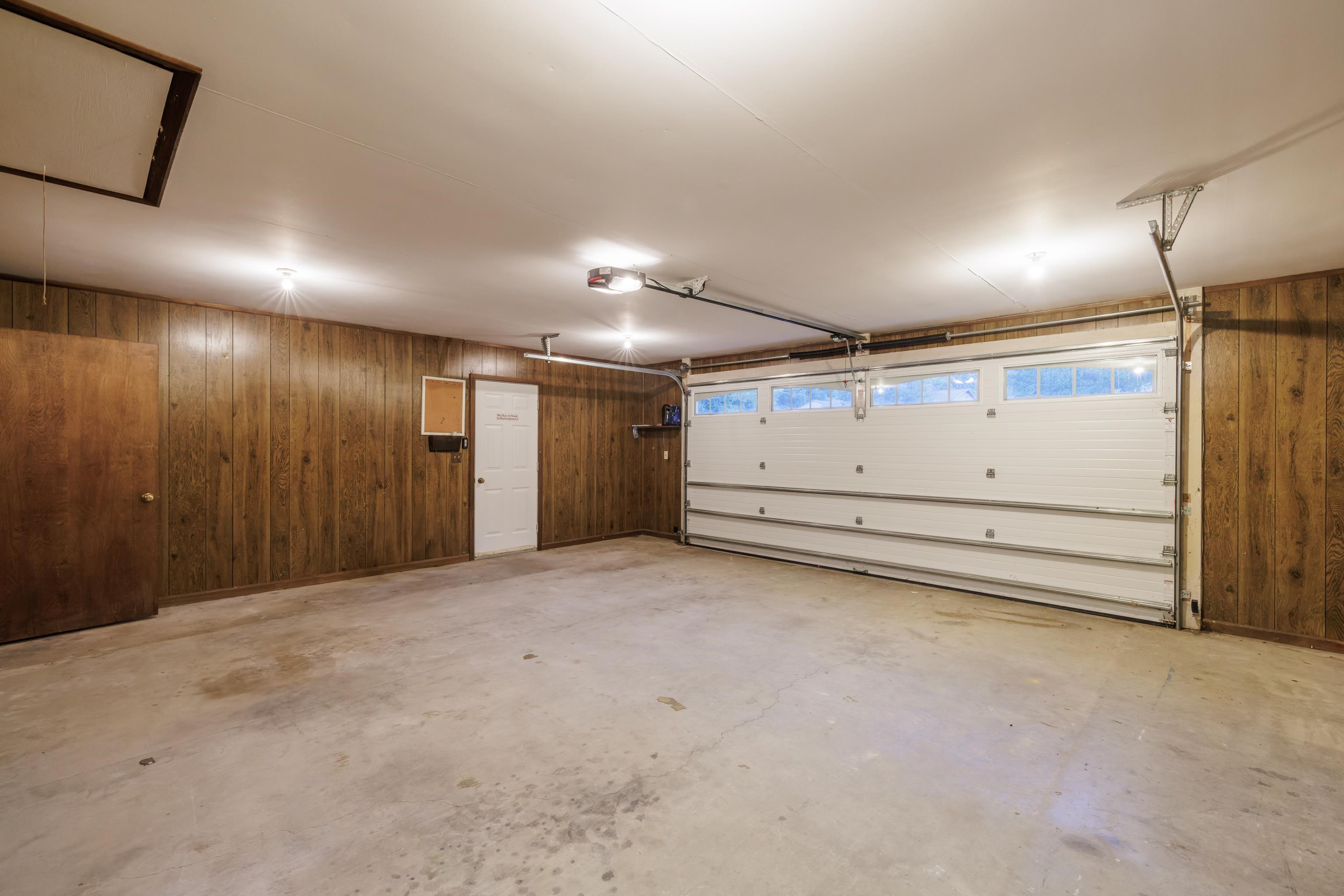 1569 MASSANETTA SPRINGS RD, ROCKINGHAM, Virginia 22801, 4 Bedrooms Bedrooms, ,3 BathroomsBathrooms,Residential,1569 MASSANETTA SPRINGS RD,677009 MLS # 677009