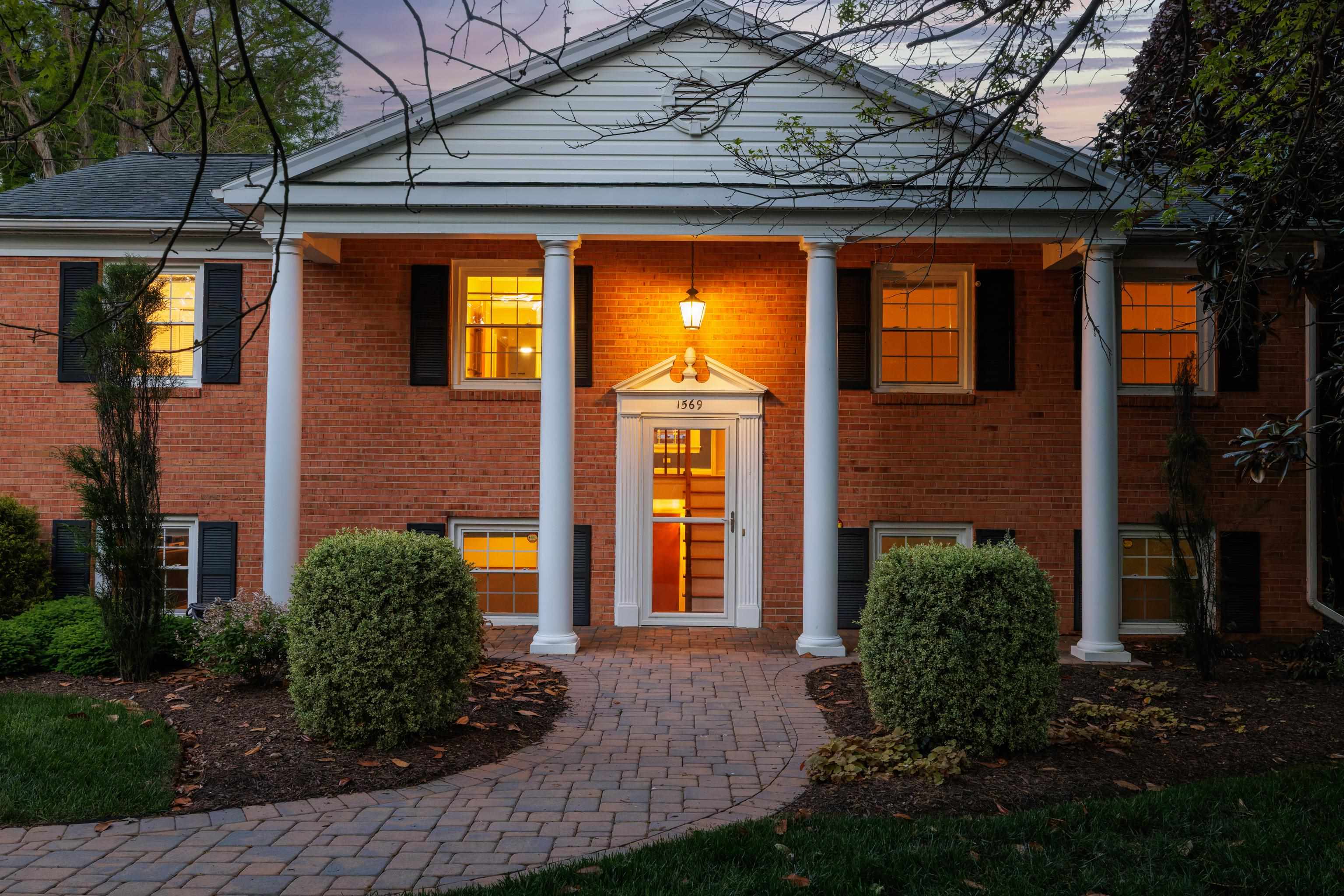 1569 MASSANETTA SPRINGS RD, ROCKINGHAM, Virginia 22801, 4 Bedrooms Bedrooms, ,3 BathroomsBathrooms,Residential,1569 MASSANETTA SPRINGS RD,677009 MLS # 677009